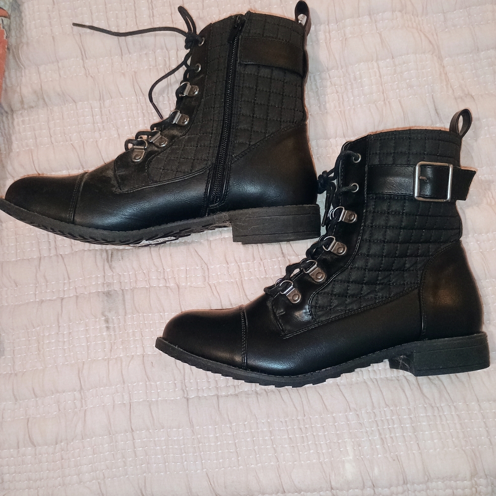 White Mountain Black Quilted Combat Boots